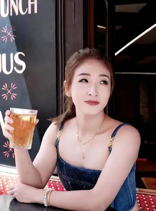 kaiyun-出发四川，刘诗雯官宣，正式上任，亮相新岗位，薪酬曝光